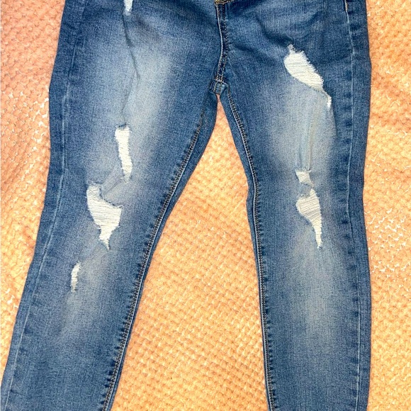 Blue jeans!! - Picture 2 of 3